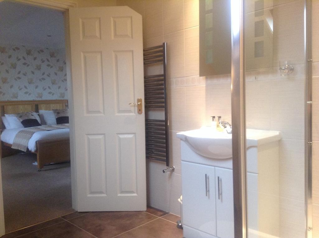Bure Lodge Christchurch (Dorset) Room photo